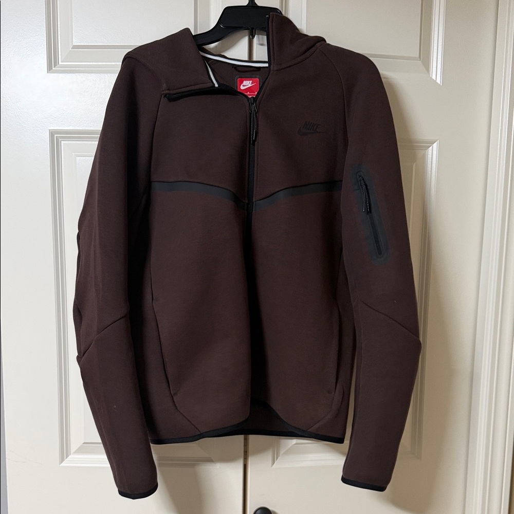 Nike Men's Dark Brown Performance Jacket